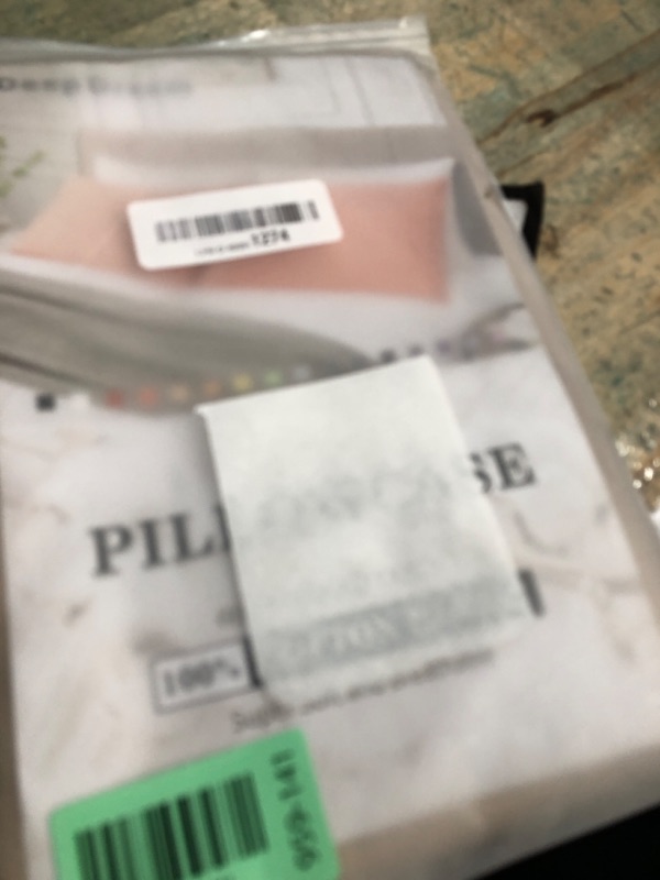 Photo 1 of 100% Cotton Queen Pillowcases Set of 2, Deep Dream 600 Thread Count Pillow Cases, 20x30 Inches, Super Soft and Breathable Envelope Closure (Khaki)