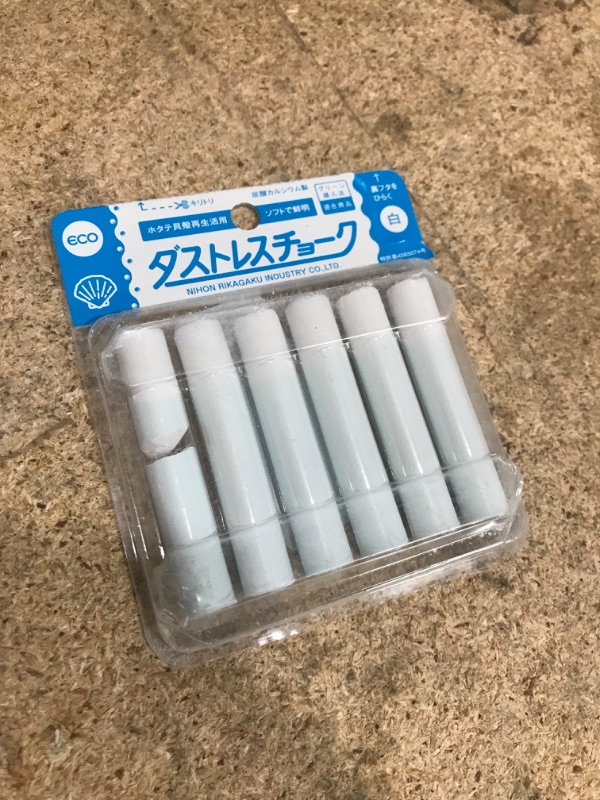 Photo 1 of ????? Rikagaku White Dustless Chalk, 6-Pieces (DCC-6-W)