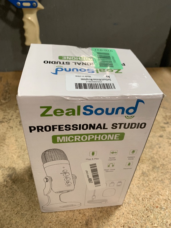 Photo 1 of **POSSIBLY FOR PARTS/UNKNOWN DAMAGES**   Wireless Microphone,USB Mic for iPhone PC iPad Android Phone-Cordless Condenser Desktop Microphones with Mute Echo Monitor Volume Gain 2.4GHz for Podcast,ASMR,Gaming,YouTube Video/K66 Black