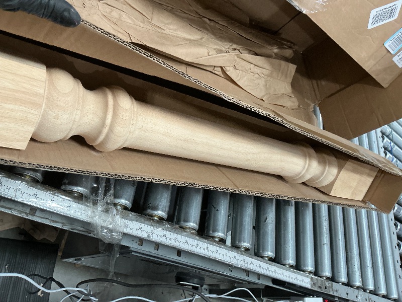 Photo 1 of  2 pack table legs 