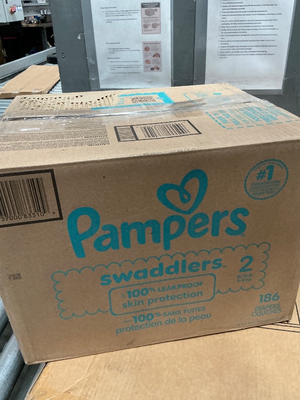 Photo 1 of 
Pampers Swaddlers Diapers size 2 186