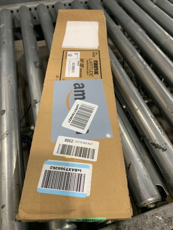 Photo 1 of (only one) Rain-X 810162 Latitude 2-In-1 Water Repellent Wiper Blades, 24" and 20" Windshield Wipers Automotive Replacement 