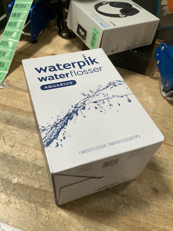 Photo 1 of (used) Waterpik Aquarius Water Flosser For Teeth Cleaning, Gums, Braces, Dental Care, Electric Power With 10 Settings, 7 Tips For Multiple Users And Needs, ADA Accepted, White WP-660, Packaging May Vary