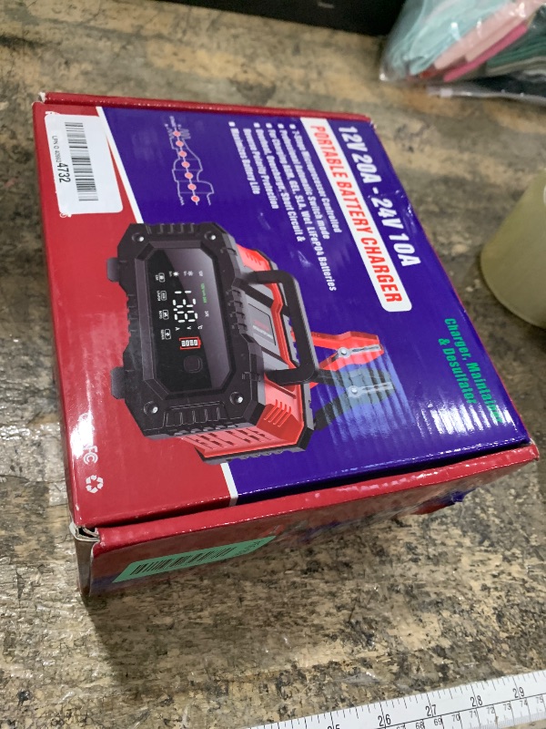 Photo 1 of (used) YONHAN Battery Charger 20A 12V/24V LiFePO4 Lead Acid Fully Automatic Battery Maintainer, Car Battery Trickle Charger Automotive w/Repair