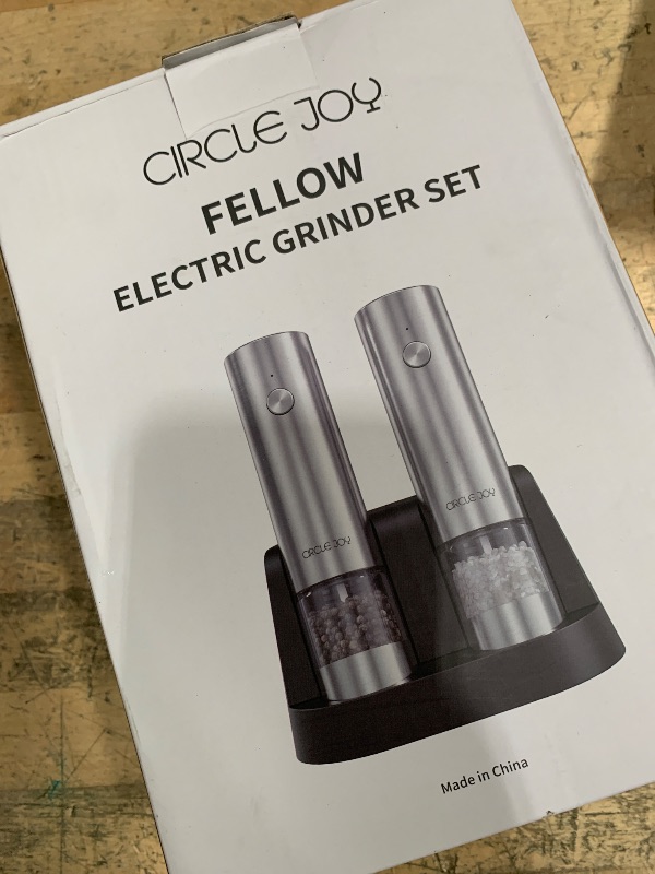 Photo 1 of **************missing part on one grinder**************
CIRCLE JOY Electric Salt and Pepper Grinder Set Stainless Steel Spice Grinder Automatic Pepper Mills with Easy-to-Carry Dual Charging Station, White Led Light, and Adjustable Coarseness, Silver