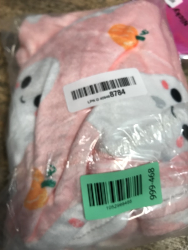 Photo 1 of (SLIM) (BAGGED) Cute Ghost Pumpkin Pink Blanket Halloween Lightweight Throw Blanket for Women Men Soft Cozy Fleece Couch Living Room Bed Blanket for Kids Girls Boys—All Season X-Small 40x30In (Toddler) PET