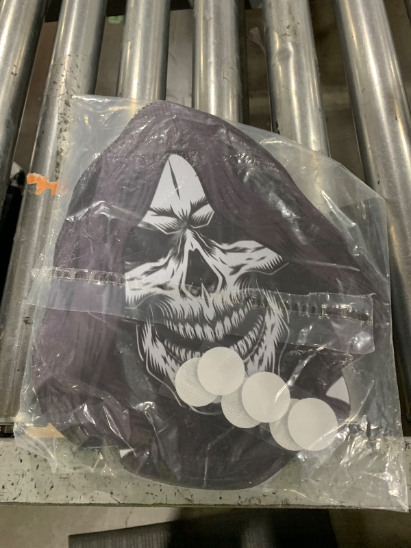 Photo 1 of Sawysine 3 Pieces Halloween Fence Peeker Decoration Scary Peeper Halloween Outdoor Garden Yard Decor for Home Patio Holiday Party Lawn Garden Fence Pathway Decorations(Death)