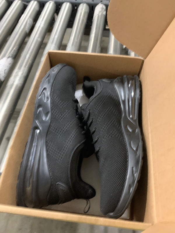 Photo 1 of LARNMERN Men Non Slip Work Sneakers Water Resistant Food Service Zapatos Trabajo Antideslizantes Walking Shoes Waterproof Shoes Slip-on, Black Size 11.5