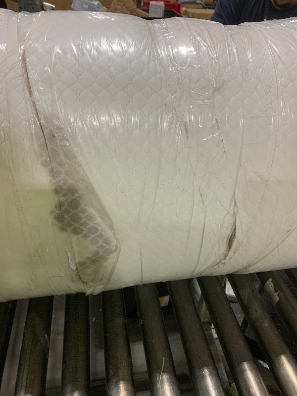 Photo 1 of 4" Gel Memory Foam with 3M Cover White Mattress Topper