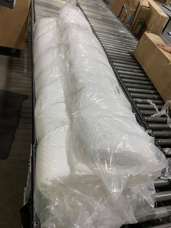 Photo 1 of 4" Gel Memory Foam with 3M Cover White Mattress Topper