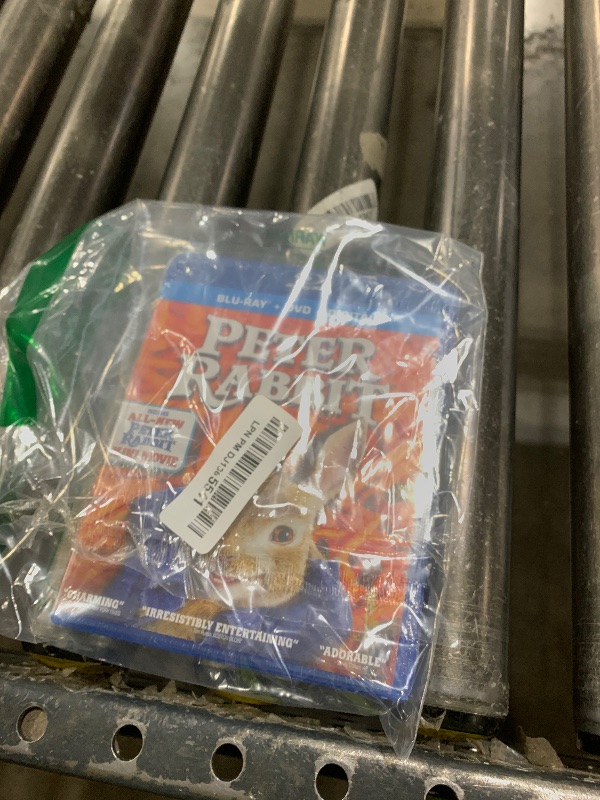 Photo 1 of Peter Rabbit [Blu-ray + DVD]