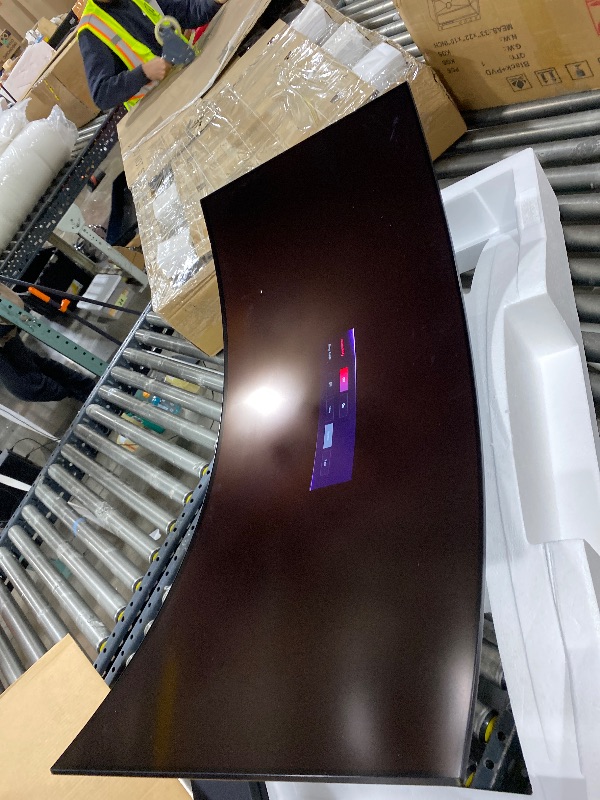 Photo 1 of LG 45GX950A-B 45-inch Ultragear 5K2K WUHD (5120 x 2160) OLED Curved Gaming Monitor, Dual-Mode, 165Hz, 0.03ms, NVIDIA G-Sync, AMD FreeSync Premium Pro, HDR True Black 400, USB Type-C 90W, DP2.1, Black