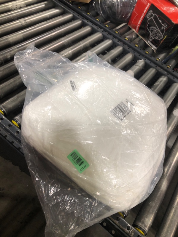 Photo 1 of 10 Pack White Round Tablecloths, 120 Inch Stain Resistant and Wrinkle Polyester Fabric Washable Table Clothes Cover for Kitchen Dining, Wedding, Reception Banquet, Birthday Party, Buffet Restaurant