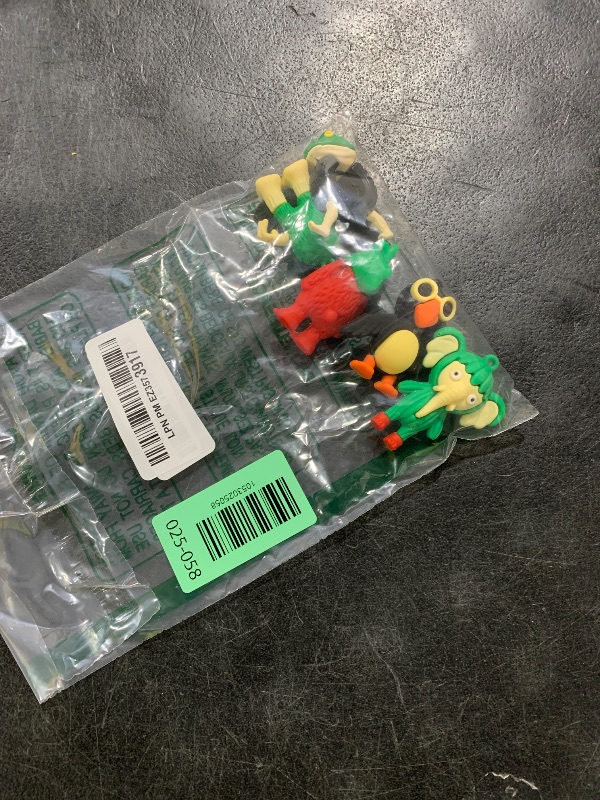 Photo 1 of 24pcs Italian Brainrot Toys, Tralalero Tralala Action Figure,Brainrot Meme Shark Figures Toys 2.5in,Funny Animals,Unique Key Chain,Decorations Gifts for Fans Office Room Figurine Decor