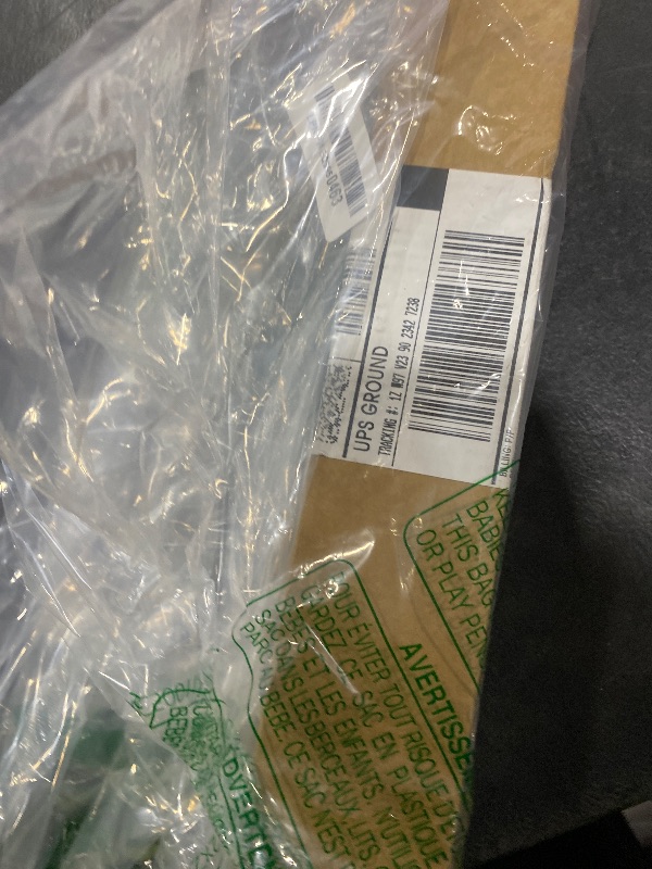 Photo 1 of Mklsit Chicken Wire for Floral Arrangements, 15.7 x 157 Inches Green Mesh, 0.6 Inch Hexagonal Galvanized PVC Coated Netting Fence for Crafts, Poultry, Garden