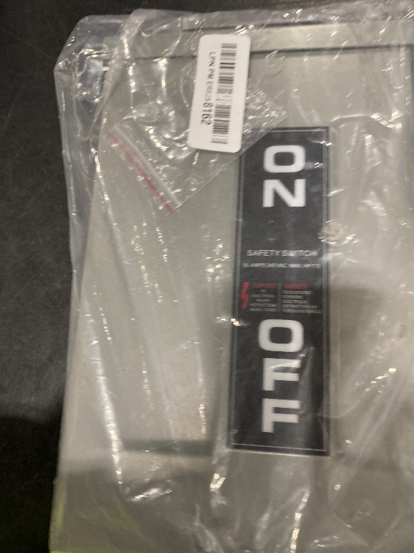 Photo 1 of 2P 30Amp 110/240V 2 Wire Fusible Heavy Duty Safety Switches?Ac Disconnect Switches Box?Quick Disconnect Safety Switch?Equipped with fuses
