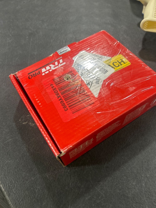 Photo 1 of TRW Pro TRC0137 Disc Brake Pad Set For Toyota Pickup 1985-1988, Front, And Other Applications