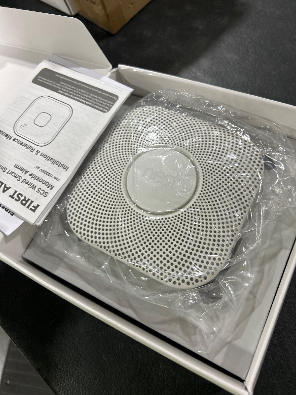 Photo 1 of First Alert SC5 Hardwire Smart Smoke & Carbon Monoxide Alarm, SMCO600NV-AC, 1-Pack