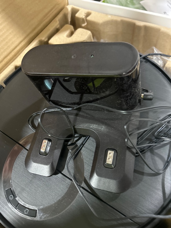 Photo 1 of UMMUND Robot Vacuum and Mop Combo, 2 in 1 Vacuum Cleaner Robot with Schedule, Wi-Fi/App/Remote, Max Suction 2000Pa, Self-Charging, Slim, Ideal for Hard Floor, Pet Hair, Low-Pile Carpet