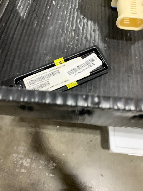 Photo 1 of Samsung 32GB DDR4 2133MHz PC4-17000 ECC LRDIMM 4Rx4 Quad Rank 1.2V Load Reduced DIMM 288-Pin Server RAM Memory - M386A4G40DM0-CPB