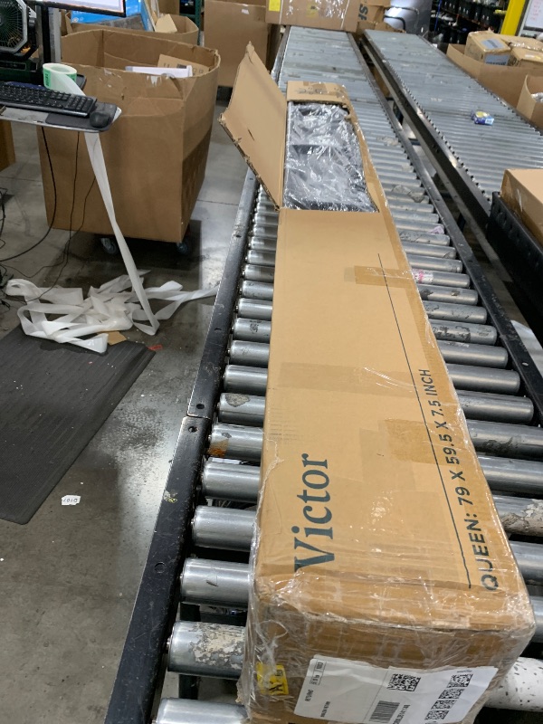 Photo 1 of ZINUS Quick Lock Metal Smart Box Spring, 7.5 Inch Mattress Foundation, Strong Metal Structure, Easy Assembly, Queen, White, Hassle & Headache Free - Comes Together With Easy-to-follow In