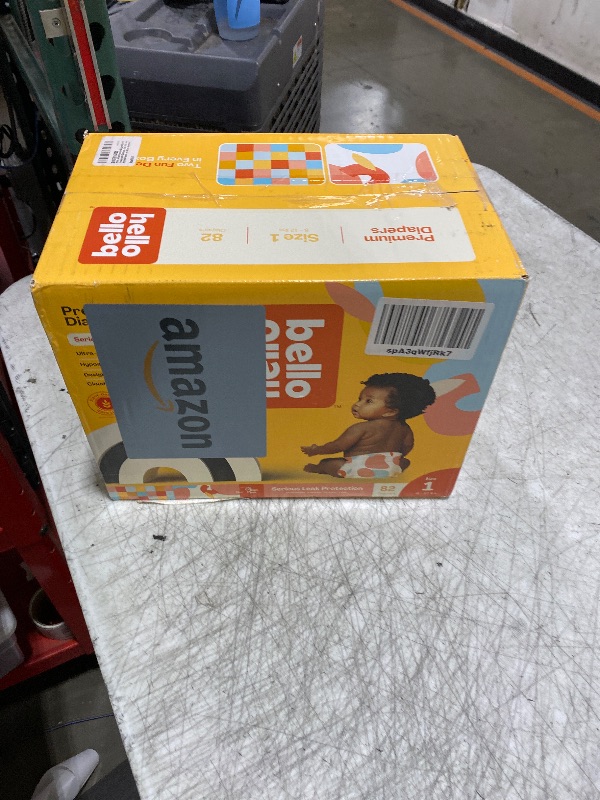 Photo 1 of Hello Bello Premium Diapers Size 1, Honeysuckle Designs, 82ct Club Box, Hypoallergenic and Extra Absorbent