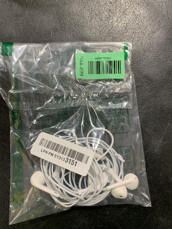 Photo 1 of 2 Pack Wired Headphones for iPhone (Lightning Connector Plug&Play) Earbuds Built-in Microphone & Volume Control,Compatible with iPhone 14/13/12/11/XR/XS/X/8/7/Pro/Pro Max?Official Certified Earphone?
