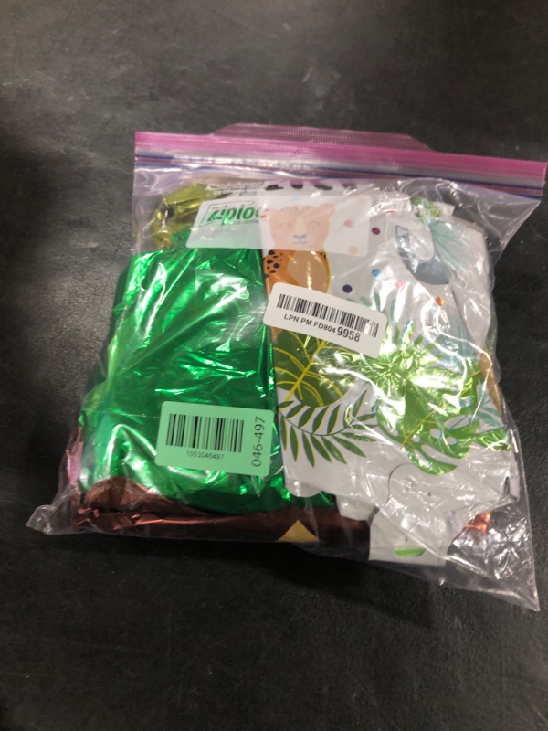 Photo 1 of 10pcs Jungle Safari Animal Balloons, Cute Jungle Theme Zoo Party Supplies Monkey Elephant Zebra Leopard Crocodile Giraffe Shaped for Birthday Party Decor (Number 7)