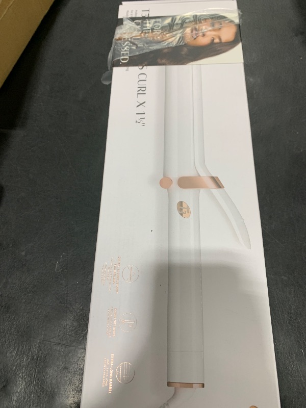 Photo 1 of T3 SinglePass Curl X Extra-Long Barrel Curling Iron with 9 Heat Settings and Ceramic Barrel for Fast Styling and Lasting Results on All Hair Types