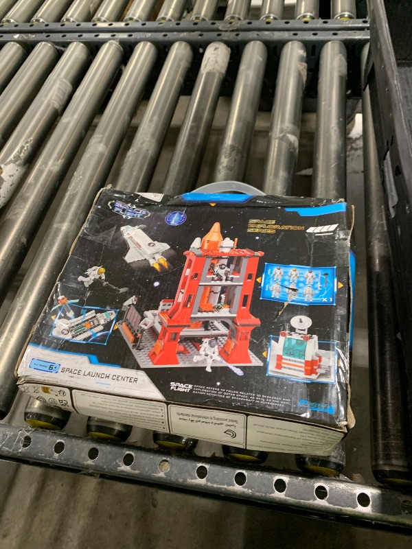 Photo 1 of HIEMAO Space Shuttle Exploration Rocket Launch Center Building Set, STEM Aerospace Rocket Building Toys
