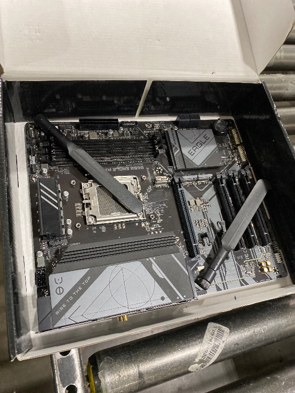 Photo 1 of GIGABYTE B650 Eagle AX AM5 LGA 1718 AMD B650 ATX, DDR5 Triple M.2, PCIe 5.0, USB 3.2 Gen2x2 Type-C, AMD Wi-Fi 6E, Realtek GbE LAN