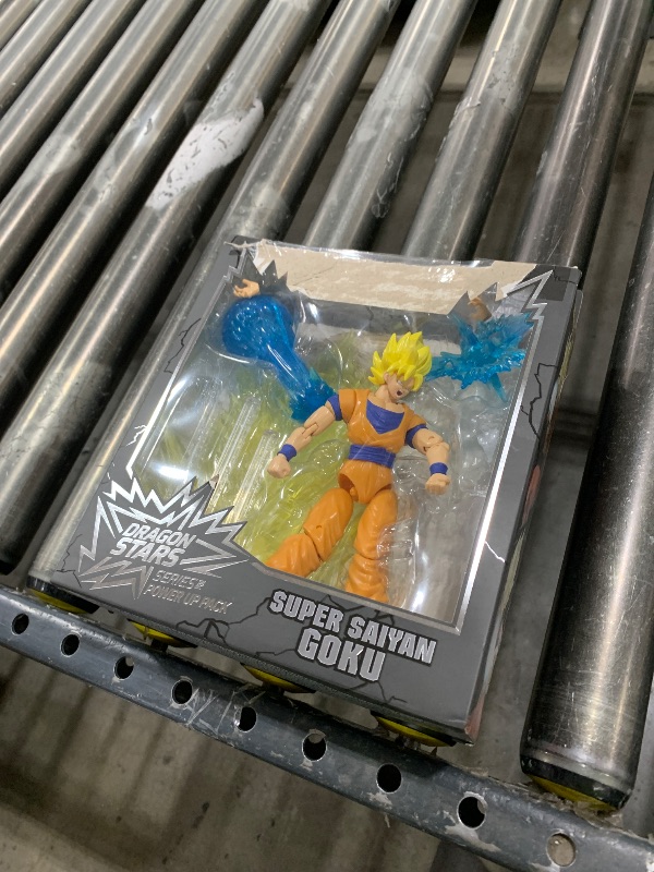 Photo 1 of Bandai America - Dragon Ball Super Dragon Stars Power Up Pack Super Saiyan Goku, 6 inches
