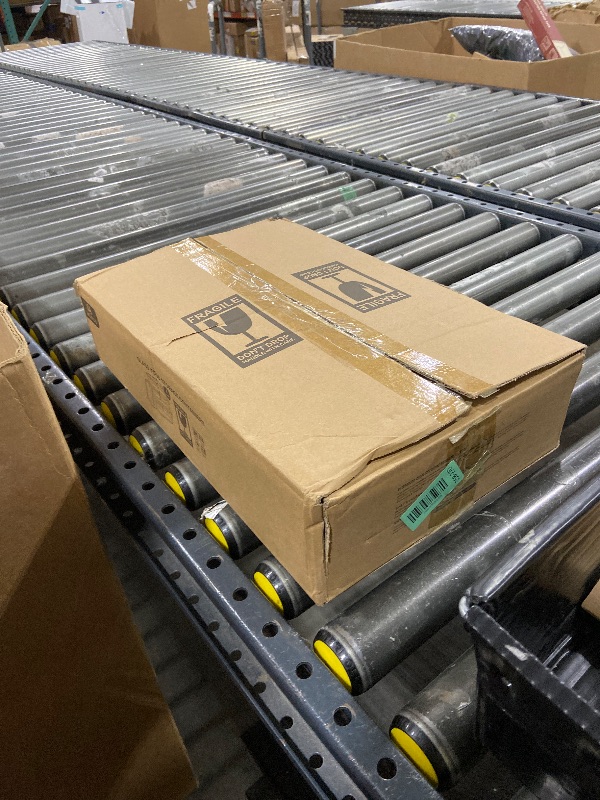 Photo 1 of [80 oz & 36 oz]Extra Large Glass Food Storage/Baking Containers Set with Lids, 2 Pack 80 oz(10 cup)&2 Pack 36 oz (4.5 cup)Airtight Glass Container,Microwave,Oven,Freezer and Dishwasher, White