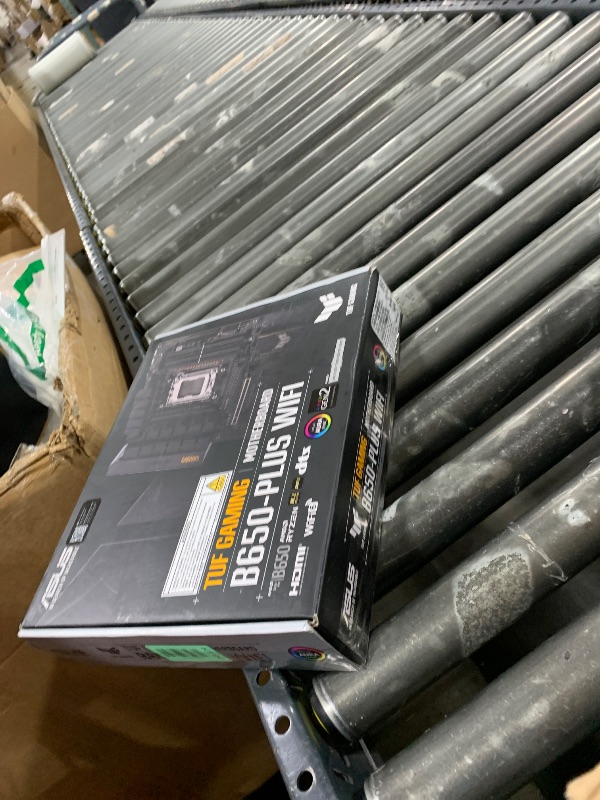 Photo 1 of ASUS TUF GAMING B650-PLUS WIFI AMD B650 AM5 Ryzen™ Desktop 9000 8000 and 7000 ATX motherboard, 14 power stages, PCIe® 5.0 M.2 , DDR5 memory, WiFi 6 and 2.5 Gb Ethernet, USB4® support Aura Sync