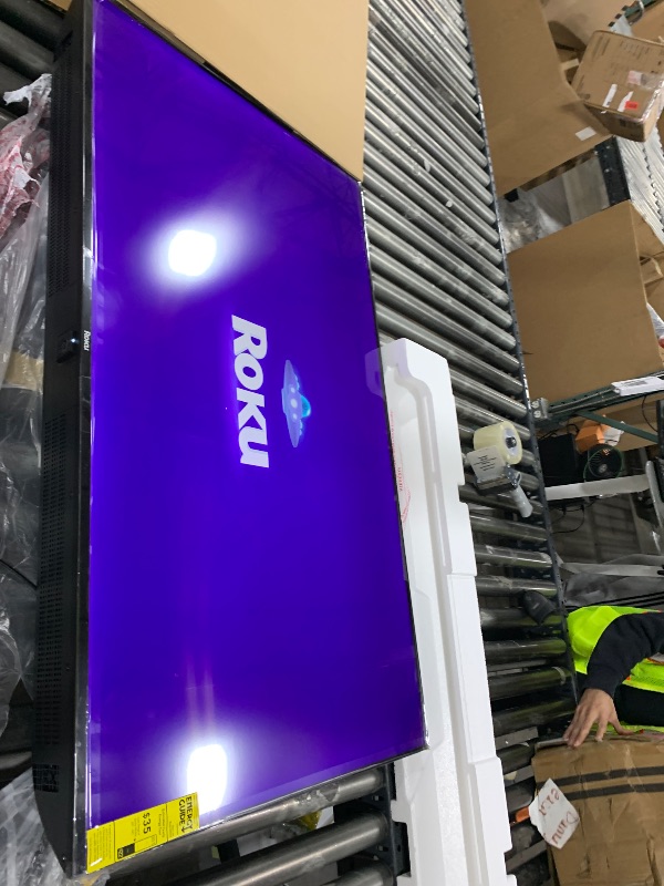 Photo 1 of Roku Smart TV 2025 – 50-Inch Select Series