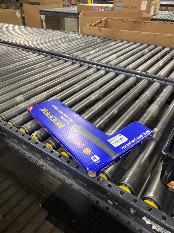 Photo 1 of 3 wipers Replacement for 2011-2015 Kia Sorento/2010-2019 Kia Soul/2018-2019 Kia Soul EV, Windshield Wiper Blades Original Equipment Replacement - 24"/20"/11" (Set of 3) U/J HOOK