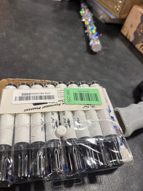 Photo 1 of Mr. Pen - 8 Pack Thick Black Permanent Markers, Chisel Tip
