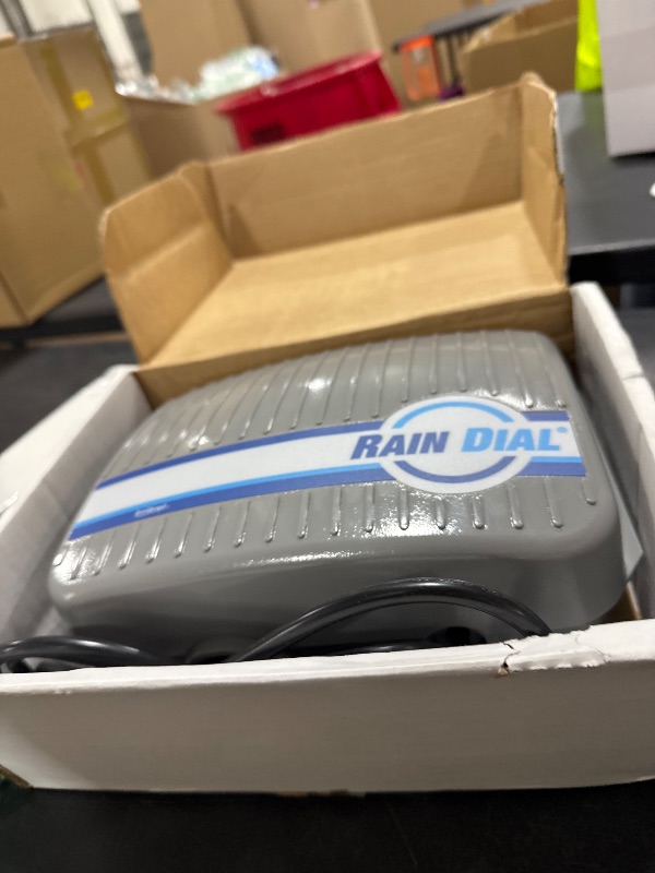 Photo 1 of Irritrol Rain Dial RD900-INT-R 9 Station Indoor Irrigation Controller