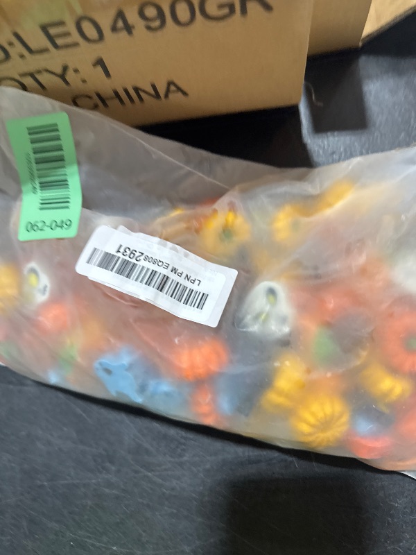 Photo 1 of 100 Pcs Halloween Pumpkin Erasers Bulk Fall Mini Erasers, Pencil Novelty Eraser Bulk for Kids 3D Eraser, Trick or Treat Halloween Party Favors, Rewarding Toy