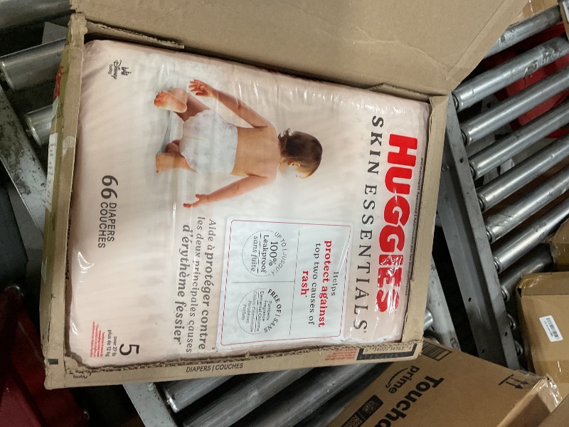 Photo 1 of Huggies Size 5 Diapers, Skin Essentials Baby Diapers, Size 5 (27+ lbs), 132 Count (2 Packs of 66), Packaging May Vary