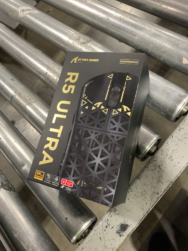 Photo 1 of ATTACK SHARK R5 Ultra Wireless Gaming Mouse,Carbon Fiber Shell 39g Superlight,PAW3950MAX Nordic 52840 MCU 8K Polling 42K DPI Optical Sensor,BT/2.4G/USB-C Wired Mice with Coiled Cable-Green&Griptape