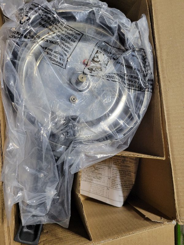 Photo 1 of Prestige 4L Alpha Deluxe Induction Base Stainless Steel Pressure Cooker, 4.0-Liter , Silver