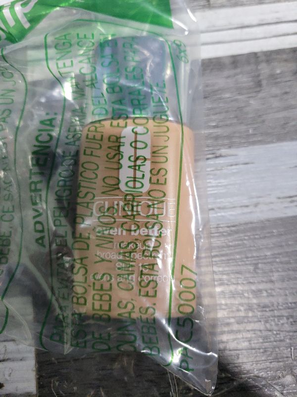 Photo 1 of Clinique Even Better Makeup Liquid Foundation SPF 15 With Vitamin C For Dry + Oily Combination Skin Types | Medium Coverage + Natural Finish | Evens Skin Tone + Reduces Dark Spots, Beige, 1 Fl Oz