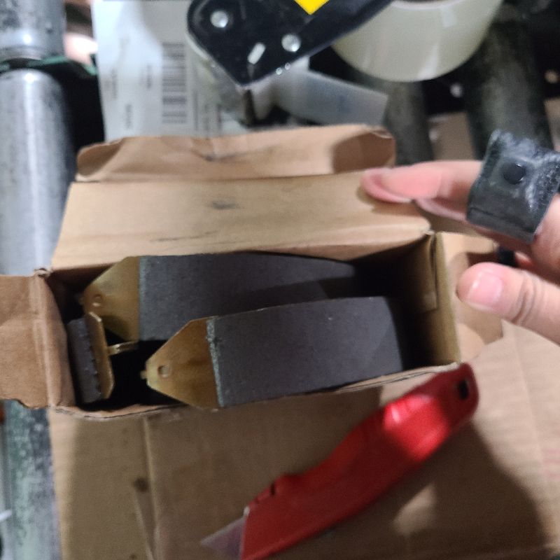 Photo 1 of 10L0L Golf Cart Brake Shoes for Club Car DS 1995-up, Precedent 2004-up, EZGO 1986.5-1995, Yamaha G1 G2 G8 G9, OEM# 101823201 1011463 23364G1 27249G01