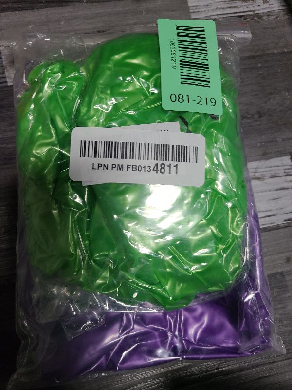 Photo 1 of 2 Pcs Halloween Inflatable Alien 35.4 Inch Jumbo Inflatable Blow Up Alien Toy Decorations for Birthday Baby Shower Summer Beach Pool Holiday Festival Carnival Alien Theme Party Supplies Green Purple