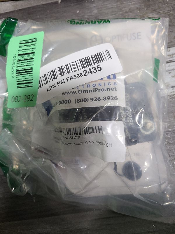 Photo 1 of 153070 | Optifuse Automotive Circuit Breaker | 58 VDC High Amp | 70A | Type III | Manual Reset | Surface Mount | Bussmann Cross: 185070F-011