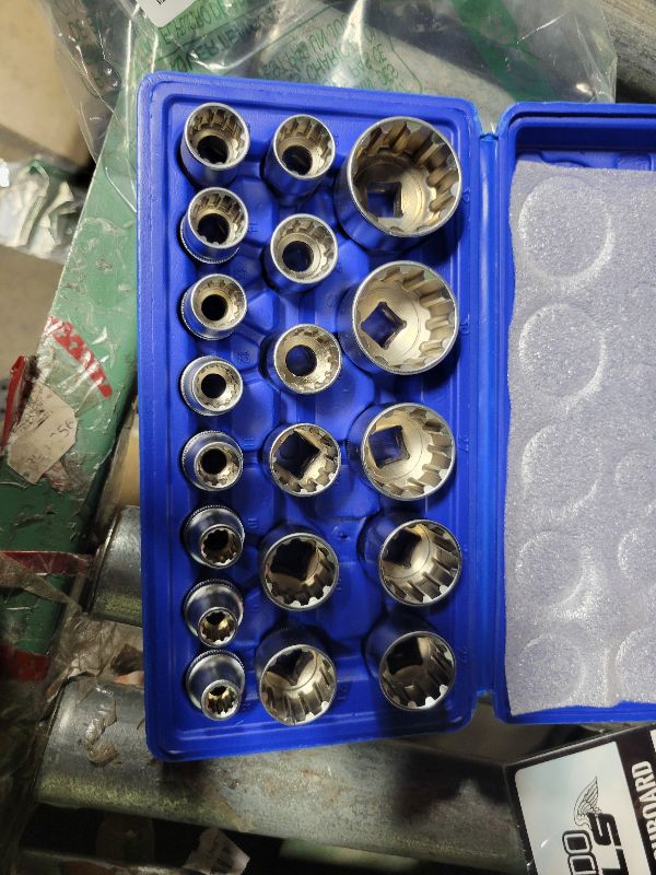 Photo 1 of 19 Pcs Spline Socket Set Metric, 12 Point Socket Set 1/2" Drive, 8-32mm Cr-V Spline Socket with Case