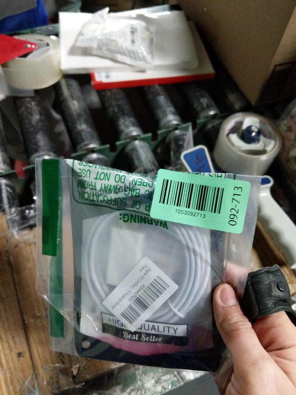 Photo 1 of [Apple MFi Certified] Apple Lightning to HDMI Cable Adapter for iPhone to TV, 1080P Digital AV Adapter Sync Screen Connector Compatible for iPhone 14 13 12 11 Pro Max XS XR X 8 to TV Projector Monitor