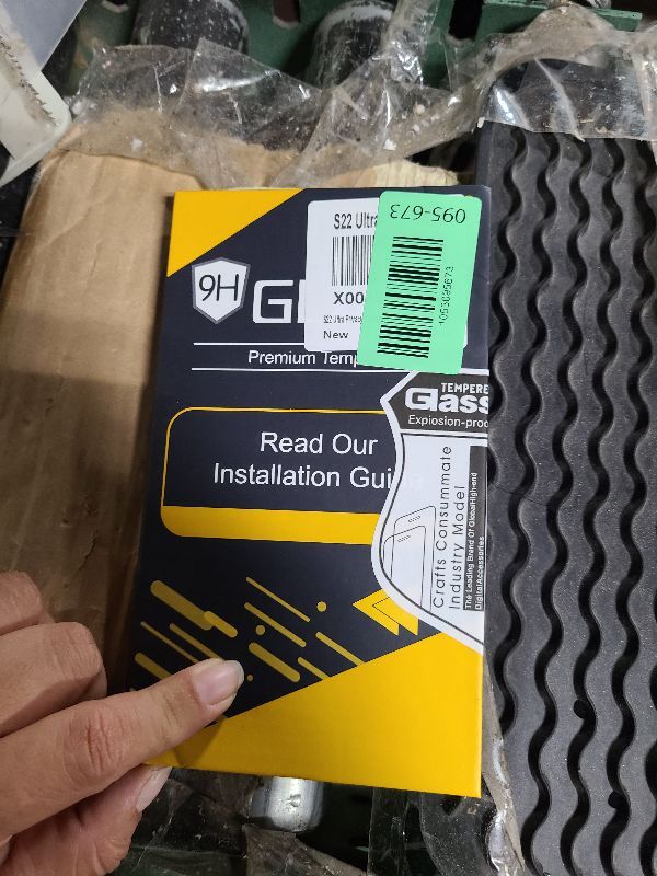 Photo 1 of [2+2 Pack] Galaxy S22 Ultra Privacy Screen Protector, 9H Tempered Glass, Ultrasonic Fingerprint Support, 3D Curved, HD Clear Anti-Spy Film for Samsung S22 Ultra 5G Glass Screen Protector