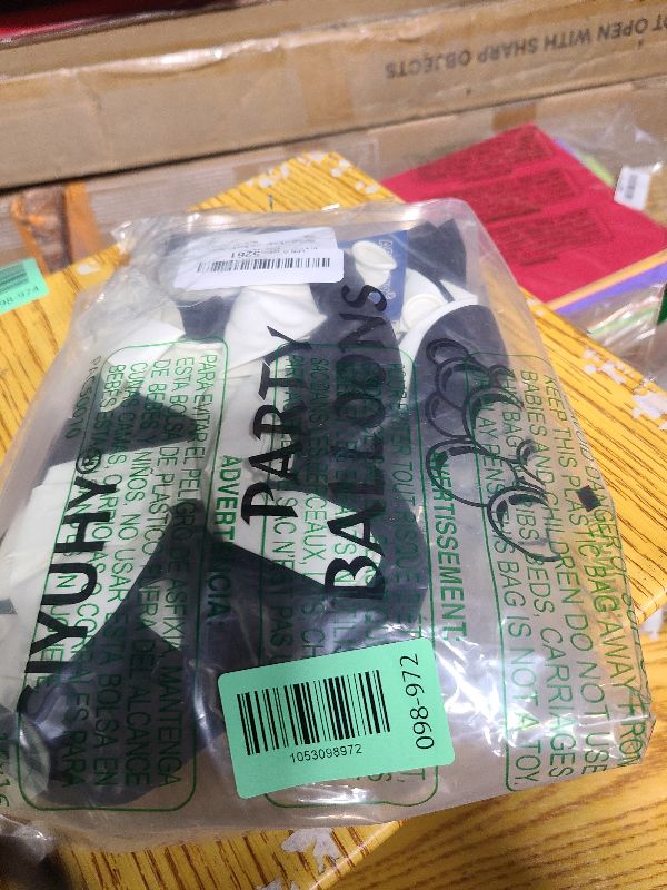 Photo 1 of 100pcs Black and White Balloons 12 Inch Thickened Latex Balloons for Birthday Wedding Graduation Party Decorations (Black White balloon)